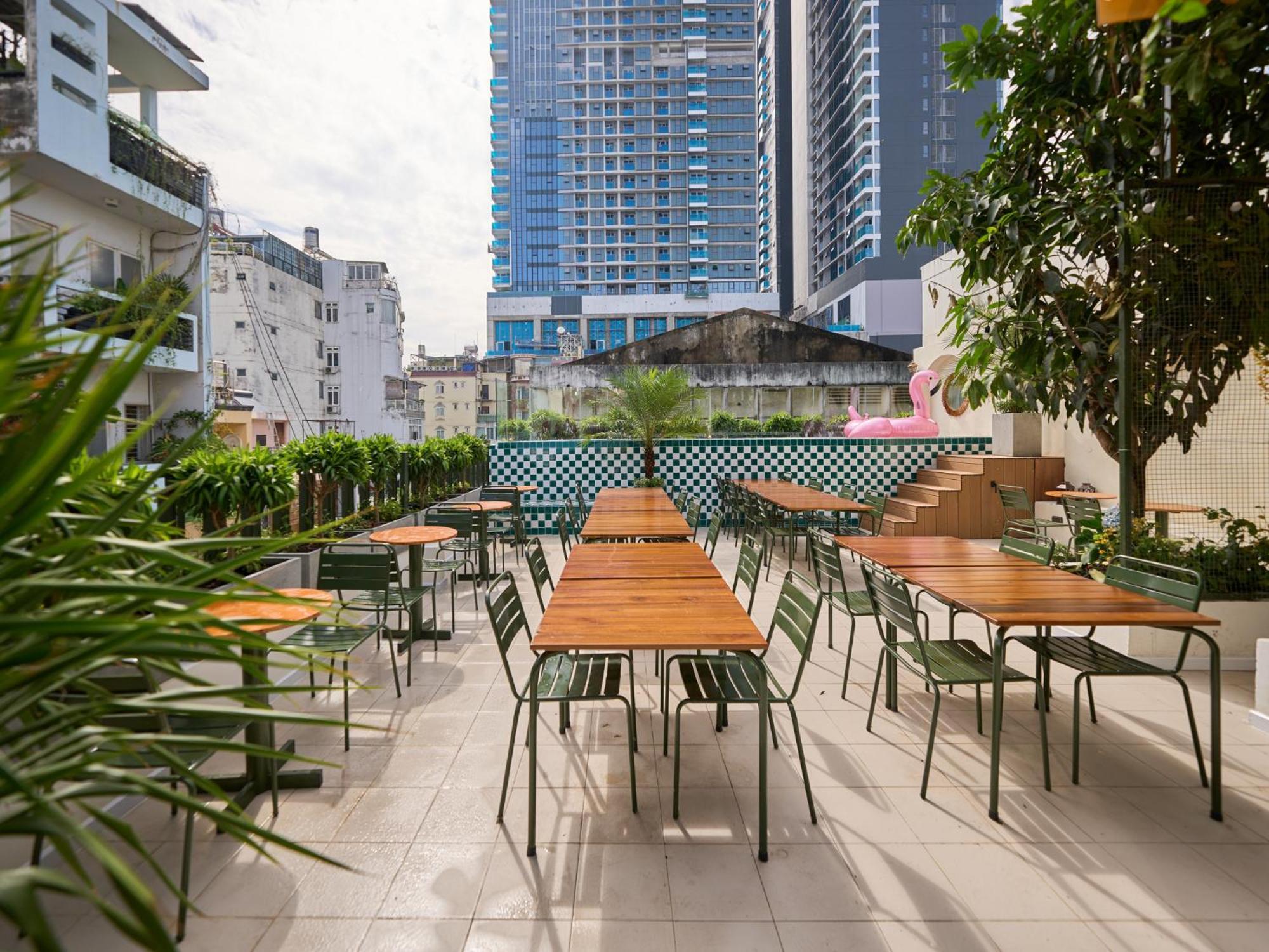 Paradise In A Tub-saigon Centre-fully Equipped Elevator-rooftop Bbq