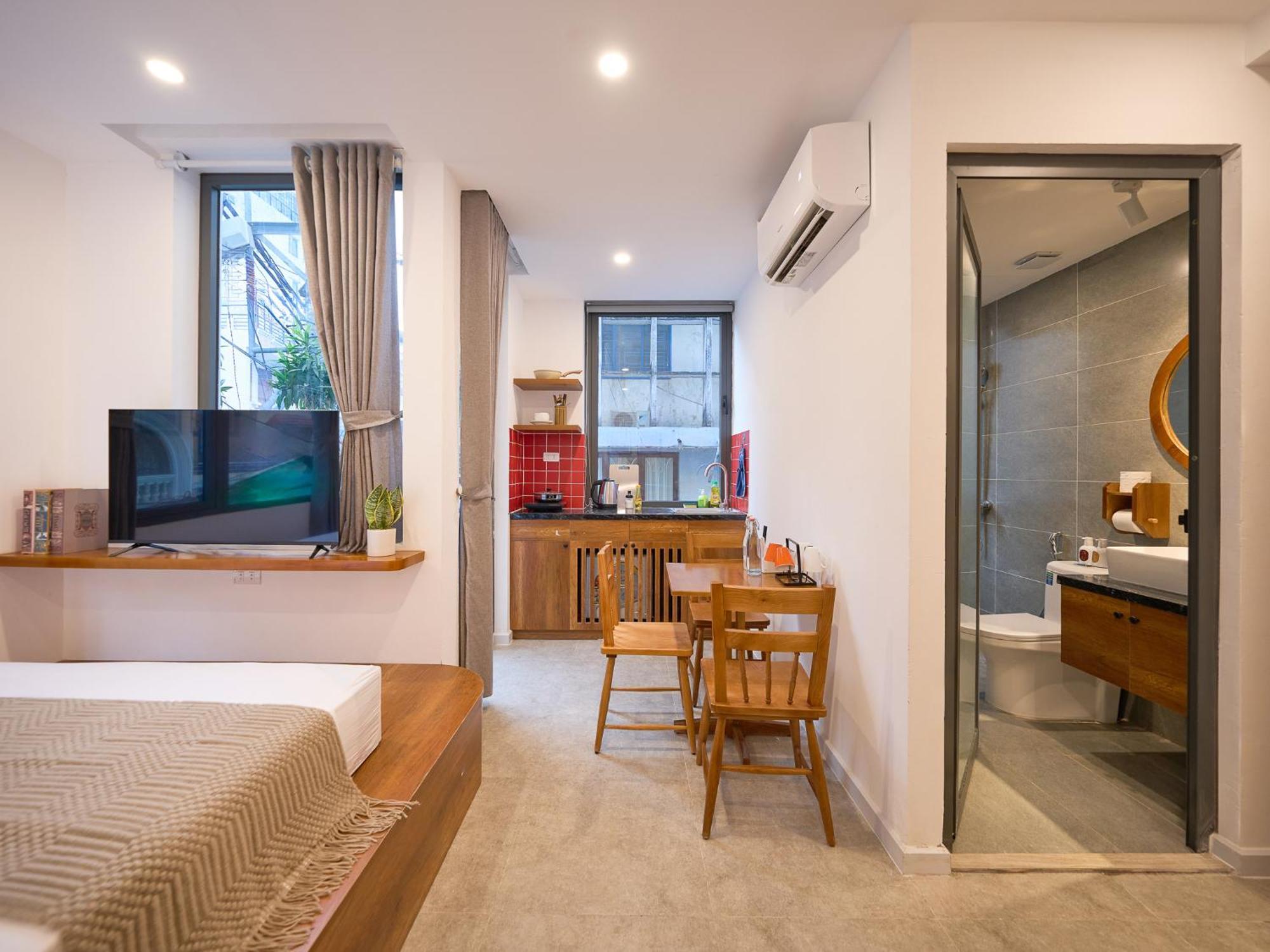 Căn hộ Paradise In A Tub-saigon Centre-fully Equipped Elevator-rooftop Bbq *