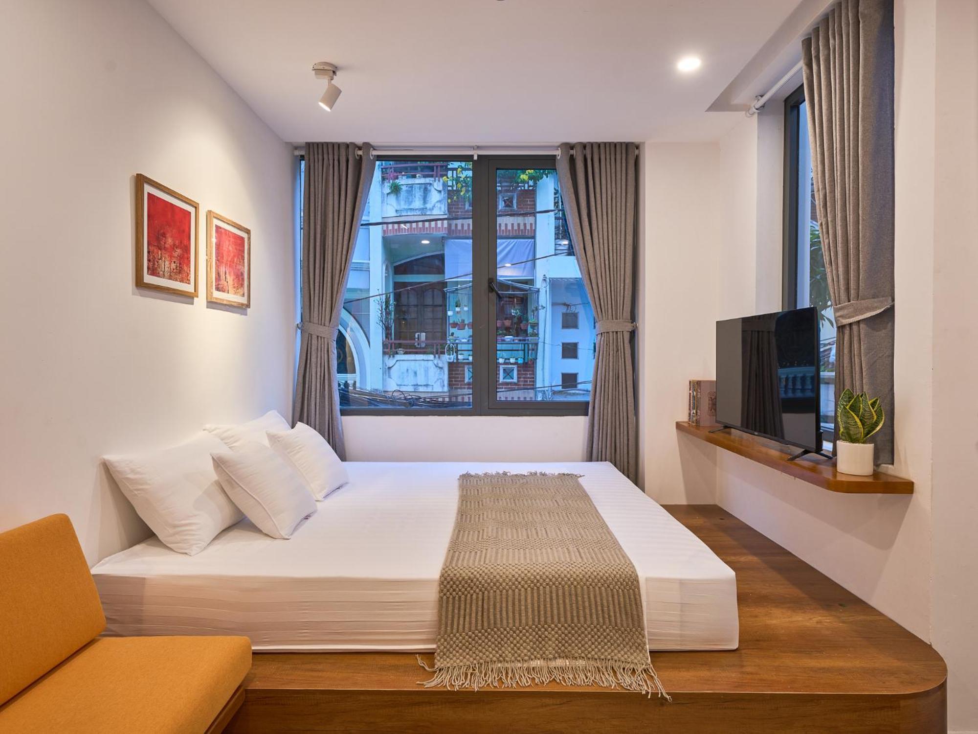 Căn hộ Paradise In A Tub-saigon Centre-fully Equipped Elevator-rooftop Bbq
