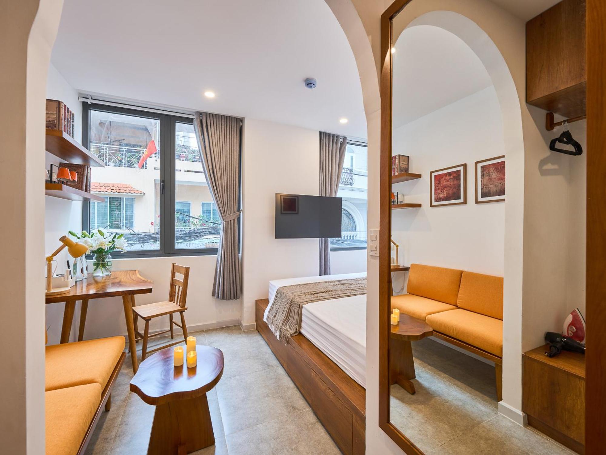 Căn hộ Paradise In A Tub-saigon Centre-fully Equipped Elevator-rooftop Bbq *